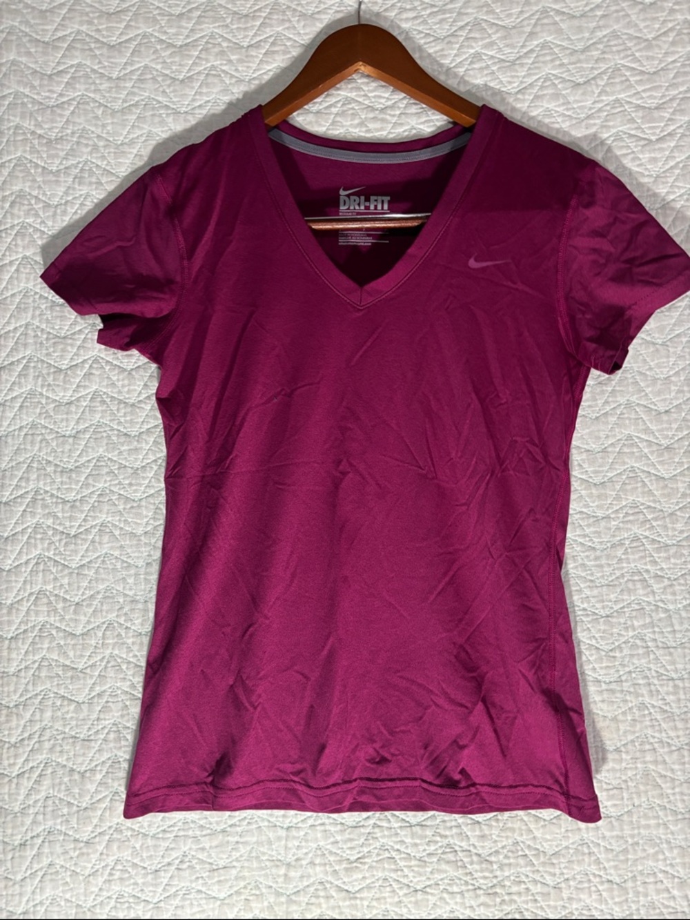 Nike Women's V-Neck Dri-FIT Tee - Plum/Magenta